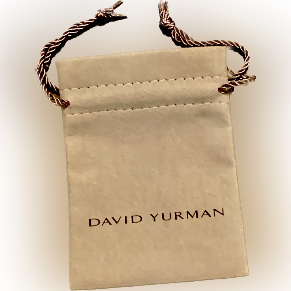 💯 Authentic David Yurman Taupe Beige Jewelry Pouch with Drawstring Tie 4x3 in.